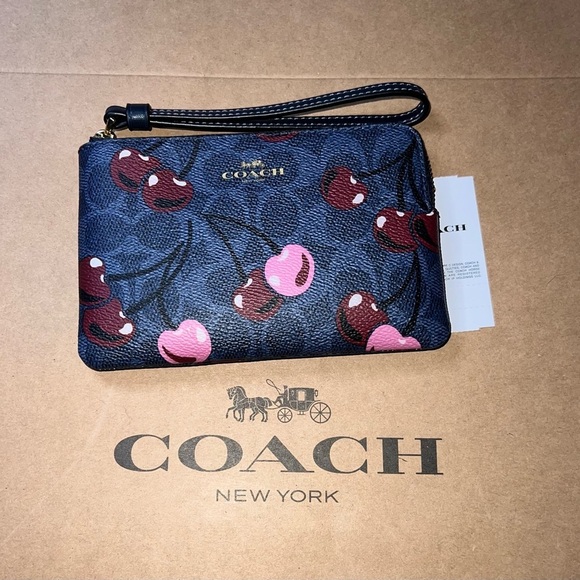 🍒COACH Corner Zip Wristlet Blue Signature Canvas Cherry Print AUTHENTIC NWT - Picture 3 of 8